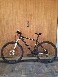 Bicicletta Cube 29"
