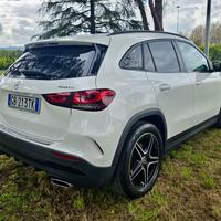 Mercedes GLA 200 d 4Matic Premium uniprop 2020