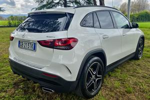 Mercedes GLA 200 d 4Matic Premium uniprop 2020
