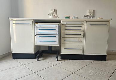Mobile da studio dentistico