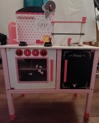 Cucina giocattolo