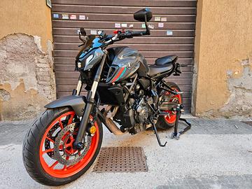 YAMAHA MT07