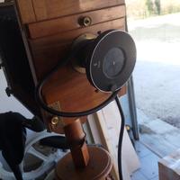 macchina fotografica legno antica