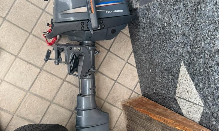Motore fuoribordo nuovo Yamaha 4 cv benzina