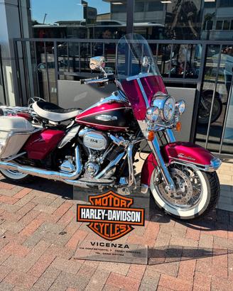 Harley-davidson Touring Road King HIGHWAY