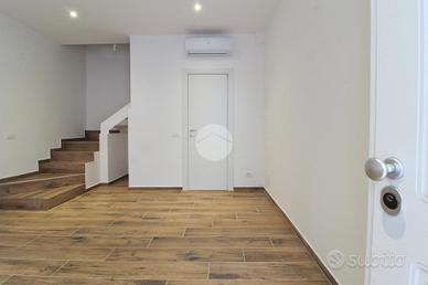 CASA SEMINDIPENDENTE A CIVITANOVA MARCHE
