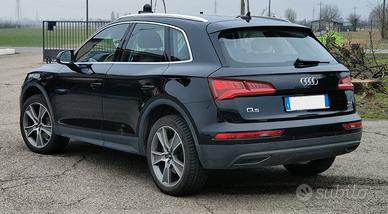 Q5 2.0 tdi Business quattro 163cv s-tronic