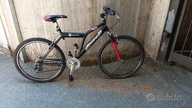 Mountain bike 