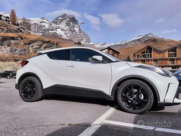 Auto Toyota CHR 1.8 Trend