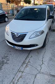 Lancia ypsilon 1.3 multijet