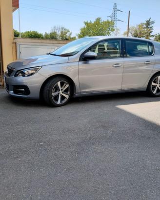 Peugeot308