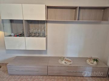 soggiorno con vetrina  + Divano letto 3 posti 