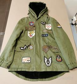 Giacca verde militare con patches Zara ragazza/don