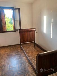 Letto singolo in legno massello stile classic