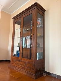 Imponente vetrina salotto legno massello
