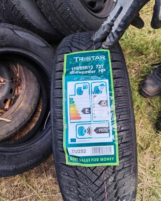 2 cerchi più 4 gomme panda