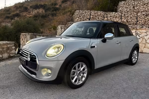 Mini 1.5 Cooper D Business 5 porte UNIPROPRIETARIO