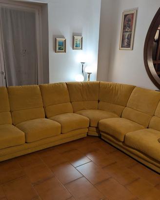 Divano angolare in Alcantara 5/6 posti
