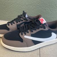 2 paia scarpe nike travis scott nuove