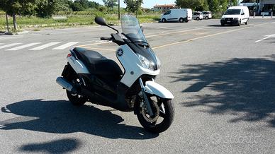 scooter xmax 250 Yamaha 