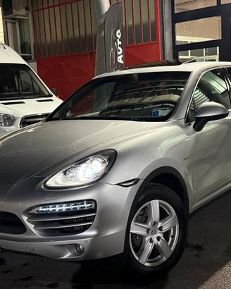 Porsche Cayenne 3.0 Diesel tiptronic 173000km