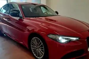 Alfa Romeo Giulia 2.2 Business Sport 180Cv