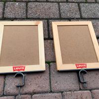 Levis quadretti con supporto