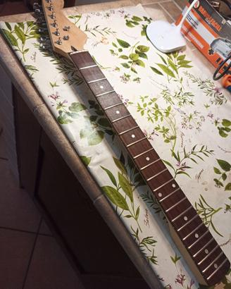 Manico chitarra elettrica rettificato tasti nuovi