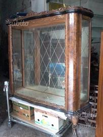 Antica vetrinetta dei anni 20