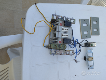 Interruttori e placchette vintage Ticino serie