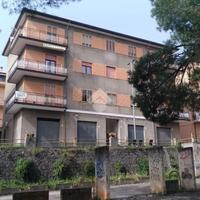 3 LOCALI A CASTROVILLARI