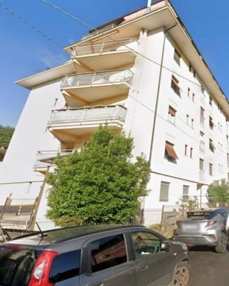 Immobile in asta di 83 m² a Varese