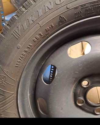 185/60 R15 gomme invernali 