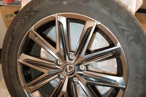 4 Cerchi in lega + 4 Dunlop LEXUS LBX