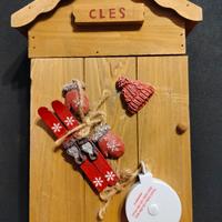 Casetta portachiavi in legno