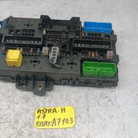 CENTRALINA PORTA FUSIBILI OPEL Astra H Berlina Die