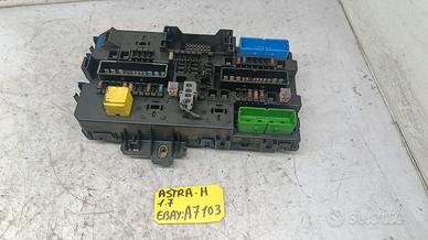 CENTRALINA PORTA FUSIBILI OPEL Astra H Berlina Die