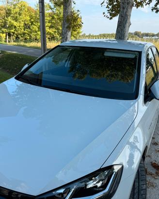 Golf 1.5 tgi + gancio traino