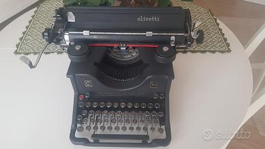 Macchina da scrivere M40