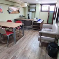 Ufficio pronto, arredato con parcheggi