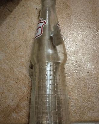 Bottiglia Canada cola