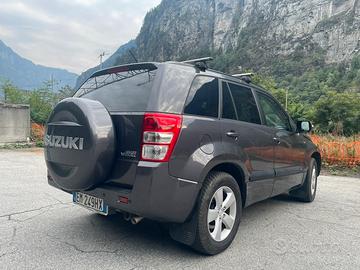 Suzuki gran vitara fuoristrada jeep