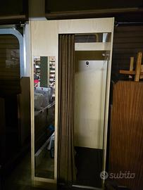 cabina di prova abiti