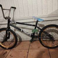 BMX assemblata 