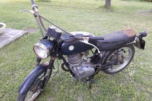Gilera 125 anni 70 da usare per pezzi di ricambio