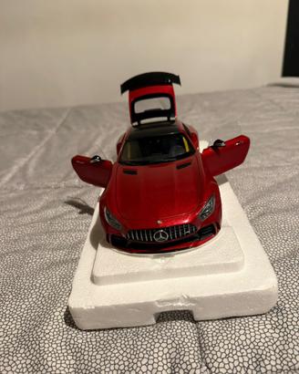Modellino Mercedes AMG GT-R red metallic
