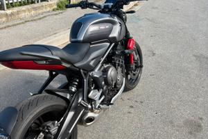 Triumph trident 660 DEPOTENZIATA
