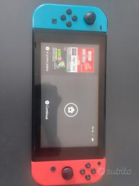 NINTENDO SWITCH 100€ + 2 giochi 140€