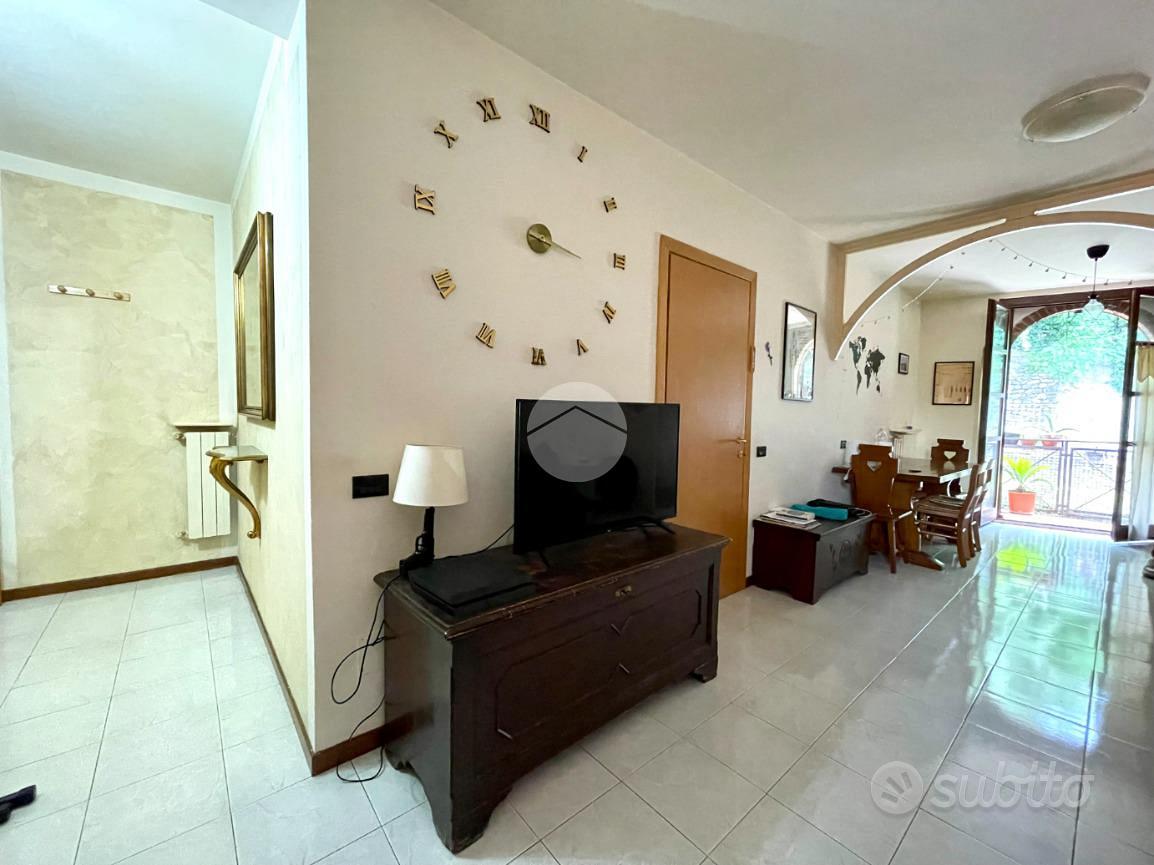 2 LOCALI A PALAZZOLO SULL'OGLIO - Vista 5
