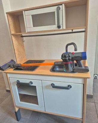 Cucina Ikea con Dyson in omaggio